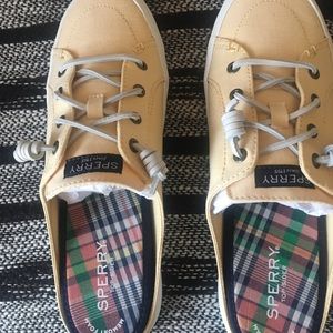 Sperry shoes